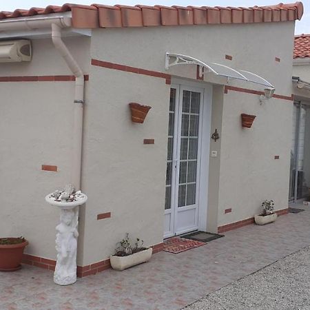 Le Petit Plessis Cure Villa Lire ภายนอก รูปภาพ