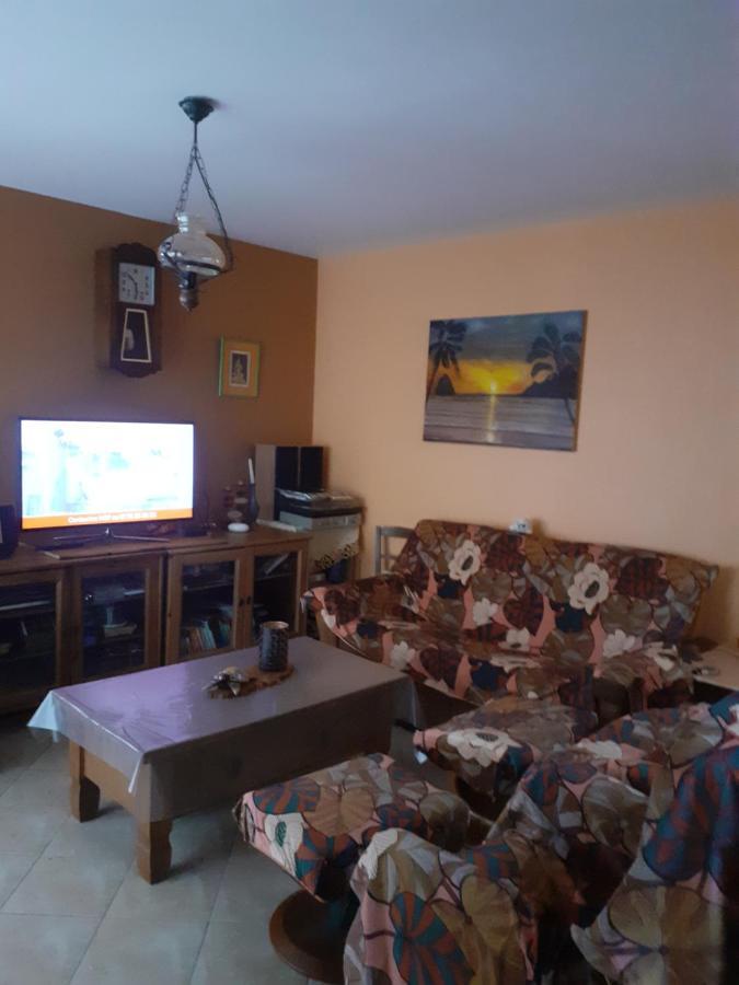 Le Petit Plessis Cure Villa Lire ภายนอก รูปภาพ