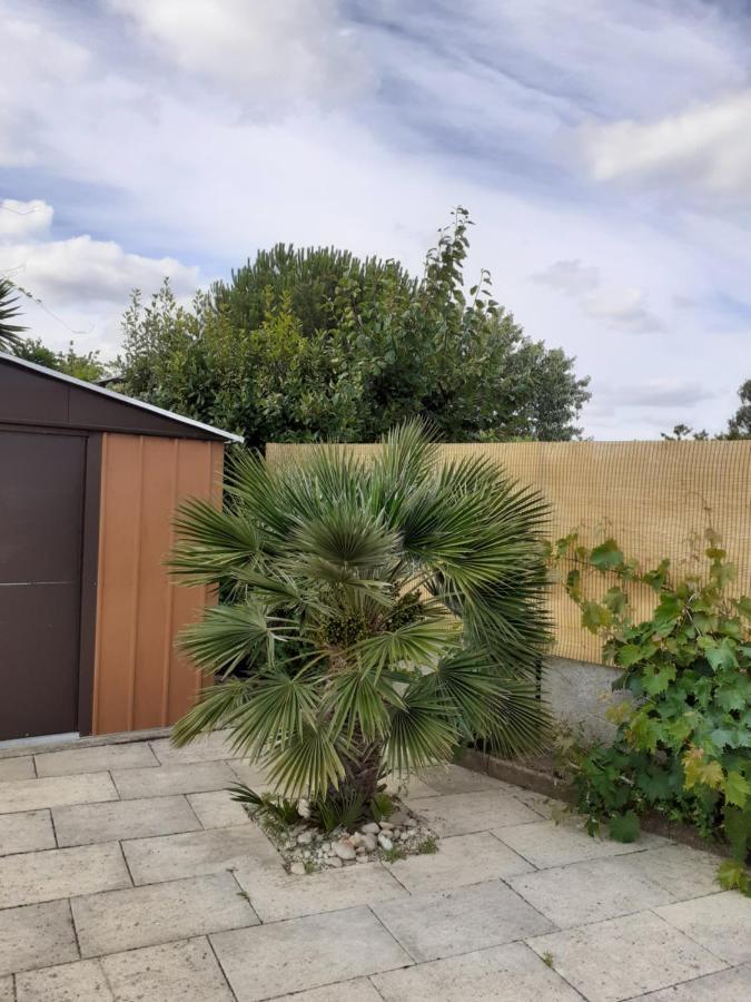 Le Petit Plessis Cure Villa Lire ภายนอก รูปภาพ